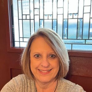 Meet your Posher, Teresa